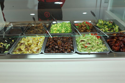 企業(yè)食堂托管找優(yōu)質承包商---萬康給你支招